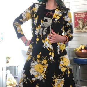 🌼 70’s Floral Skirt Suit